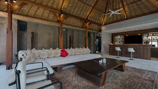 Villa LA TA Bar