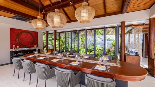 Villa La Thalé 用餐區