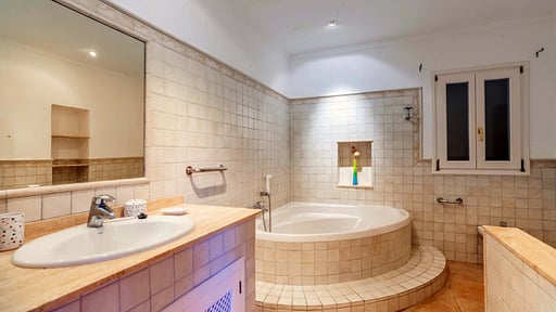 Villa La Torre Bedroom 1