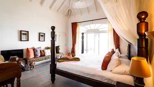 Villa La Vie en Rose Bedroom 2