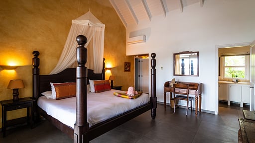 Villa La Vie en Rose Bedroom 2