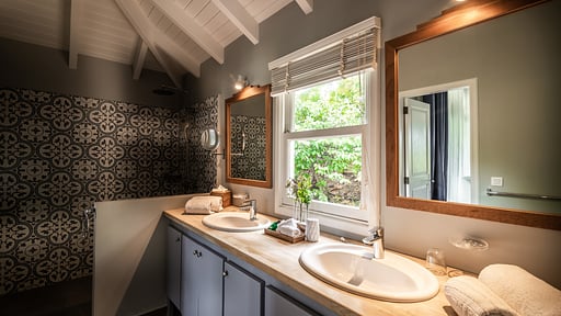 Villa La Vie en Rose Bedroom 3