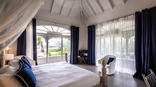 Villa La Vie en Rose Bedroom 3