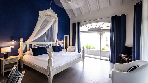 Villa La Vie en Rose Bedroom 3