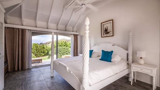 Villa La Vie en Rose Bedroom 4