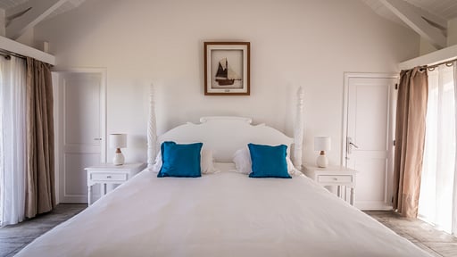 Villa La Vie en Rose Bedroom 4