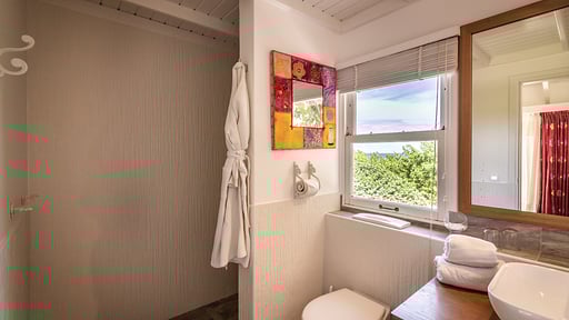 Villa La Vie en Rose Bedroom 5