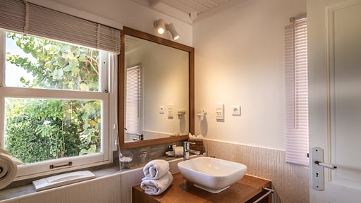 Villa La Vie en Rose Bedroom 5