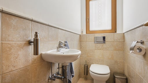 Villa Lago Bedroom 3