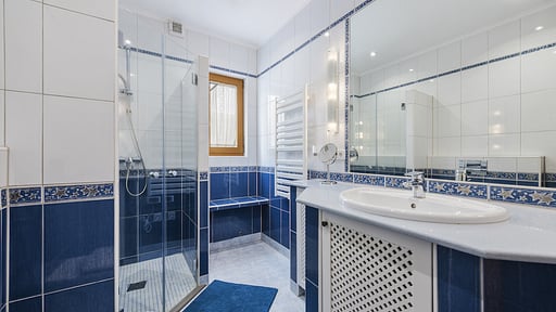 Villa Lago Bedroom 1