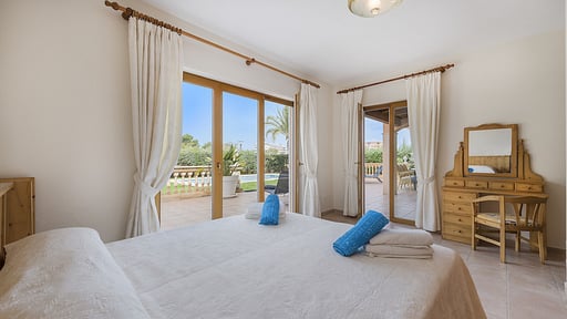 Villa Lago Bedroom 3