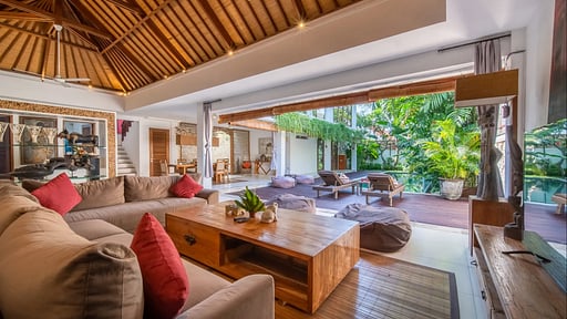 Villa Lagoon Canggu Living room 1