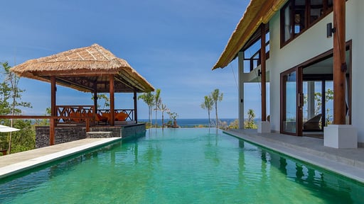 Villa Lakshmi Lovina Swimming pool