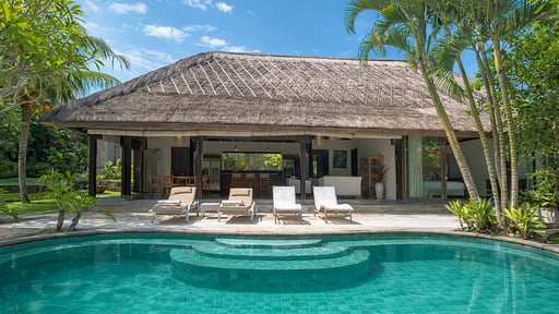 Villa Lalita Swimming pool