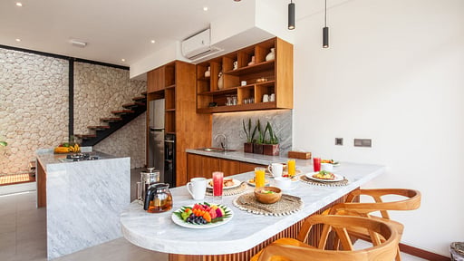 Villa Laluna Dining area