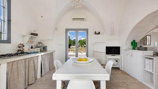 Villa Lamia Madreperla Dining area