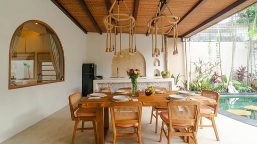 Villa Lamoon Dining area