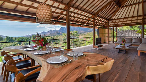 Villa Lana Dining area