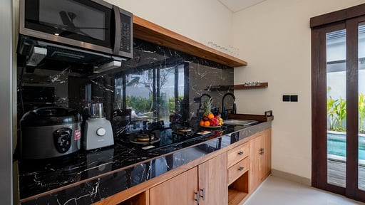 Villa Lange Estate Kitchen 2