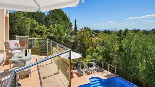 Villa Larena Terraza/balcón 1