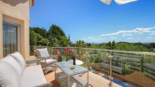 Villa Larena Terraza/balcón 1