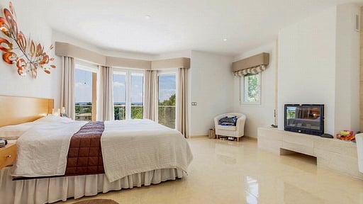 Villa Larena Dormitorio 1