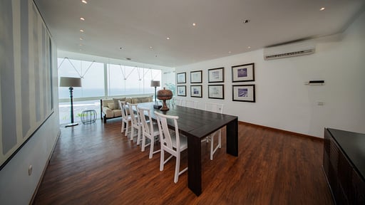 Villa Latitude Dining area 1