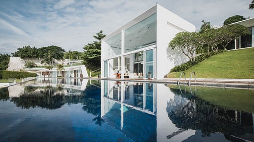 Villa Latitude Swimming pool