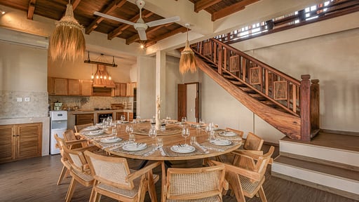 Villa Layla Cabana Dining area