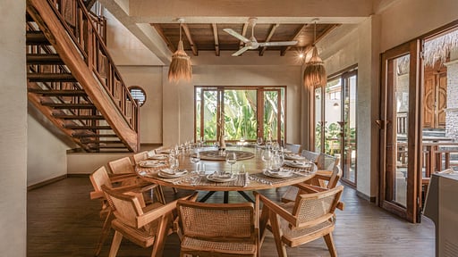 Villa Layla Cabana Dining area