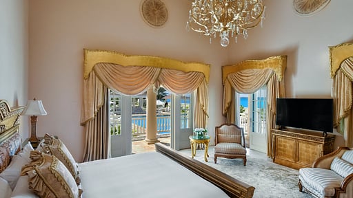 Villa Le Chateau Des Palmiers Bedroom 1