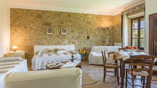 Villa Le Querce Living room 2