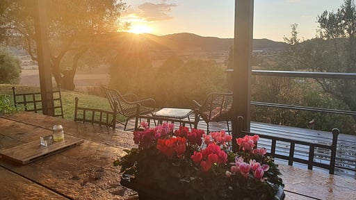 Villa Le Tre V. Terrasse/Veranda