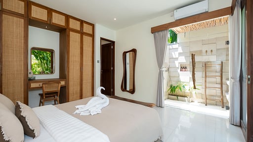 Villa Lea Estate Bedroom 5