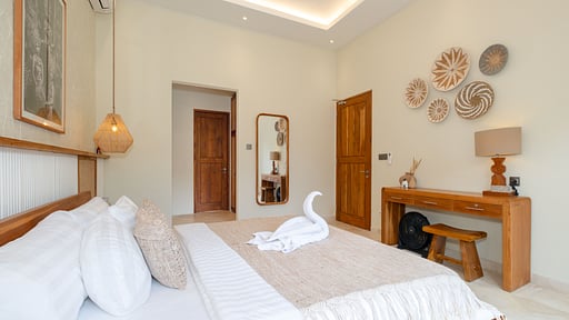 Villa Lea Estate Bedroom 2