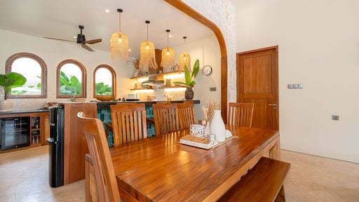 Villa Lea Estate Dining area 1