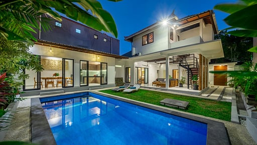 Villa Lebah Swimming pool