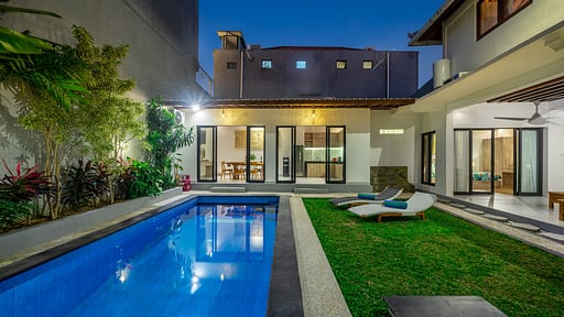 Villa Lebah Swimming pool