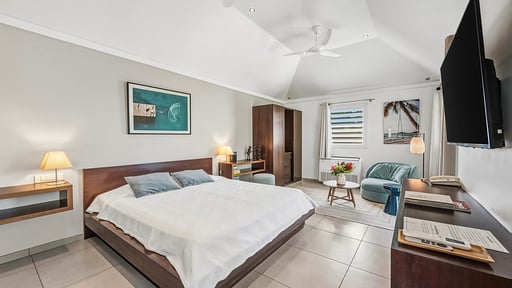 Villa L'Enclos Bedroom 2