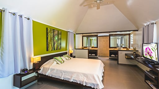 Villa L'Enclos Schlafzimmer 1