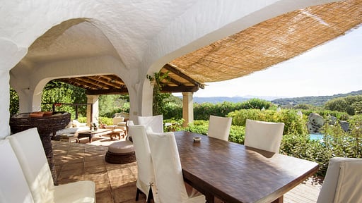 Villa Leonilda Dining area 