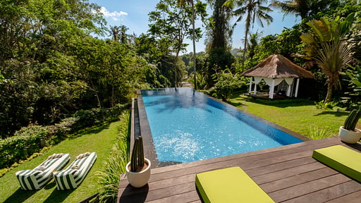 Villa Lepak by the River Piscina