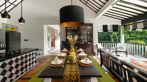 Villa Lepak by the River Zona de comedor