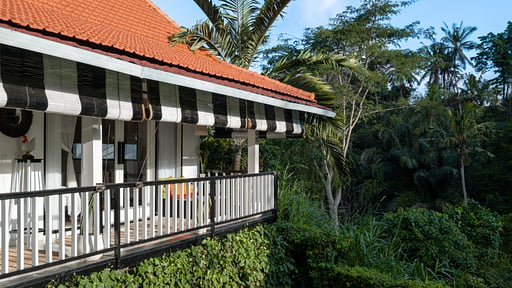 Villa Lepak by the River Terraza/balcón
