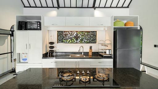 Villa Lepak by the River Cocina