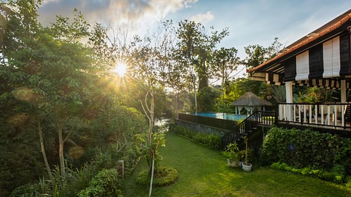 Villa Lepak by the River Jardín