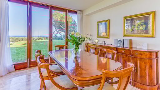 Villa Les Aguiles Dining area