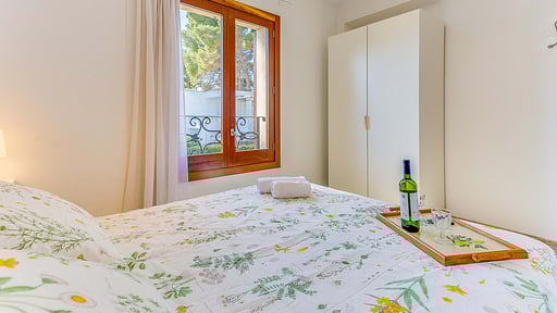 Villa Les Aguiles Bedroom 1