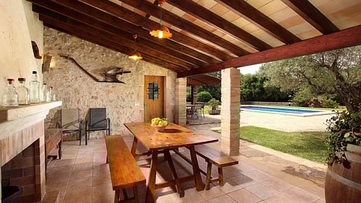 Villa Lexicon Dining area