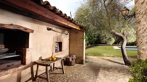 Villa Lexicon BBQ equipment